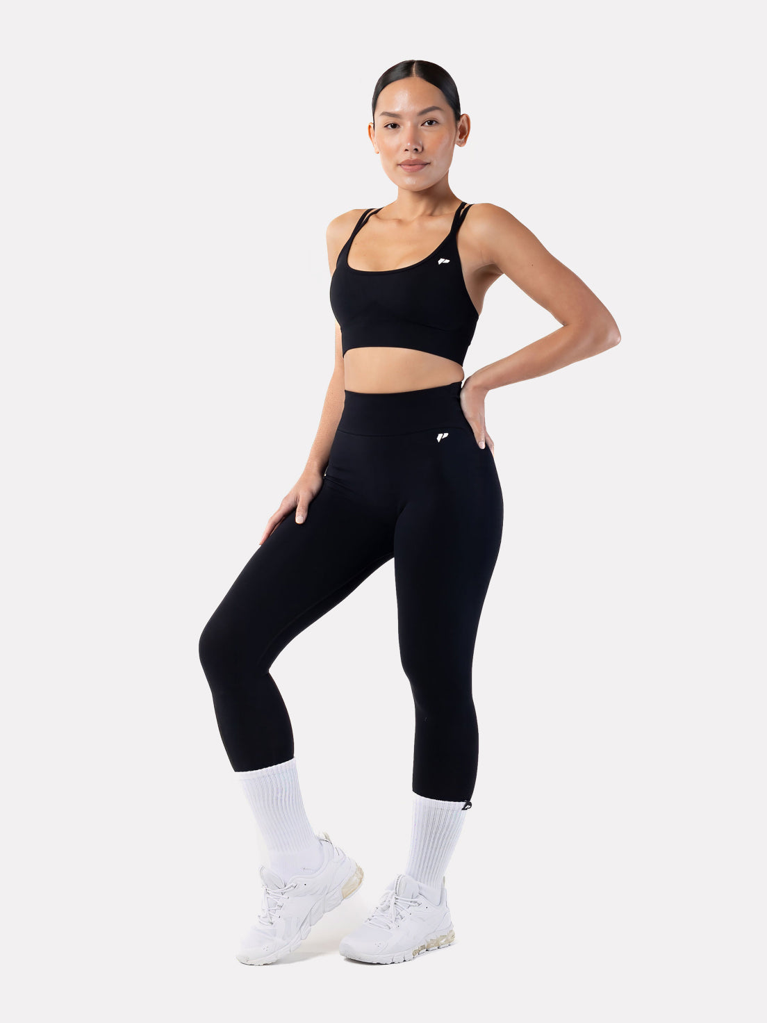 WHITE CREW LABEL SOCKS - BLACK - LIFESOPECHE